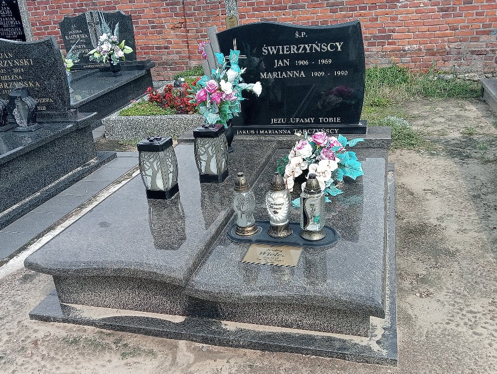 Grób Eugeniusz Wielec