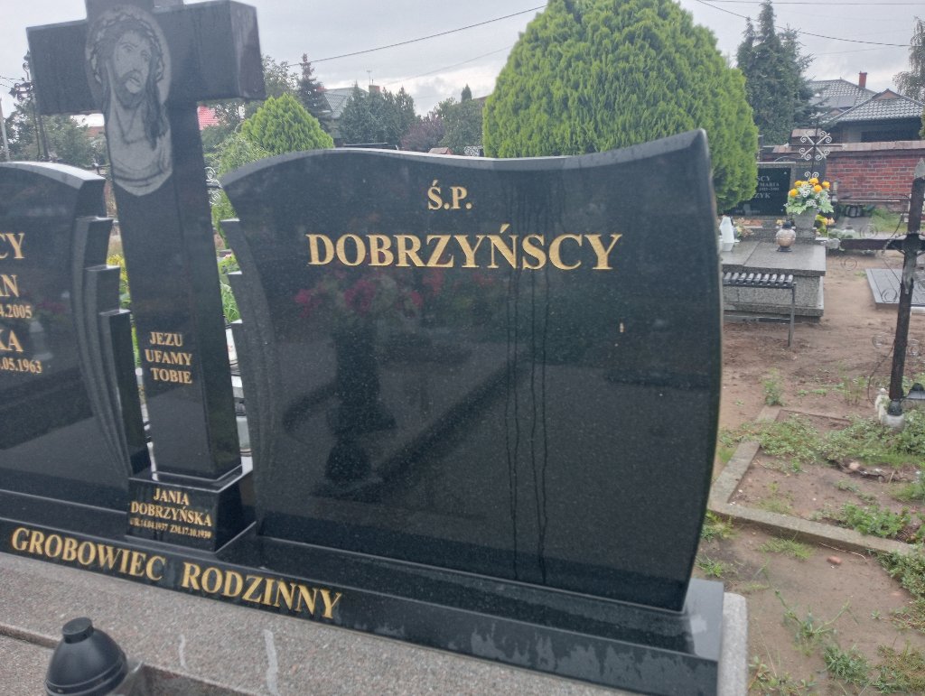 Grób Cezary Dobrzyński