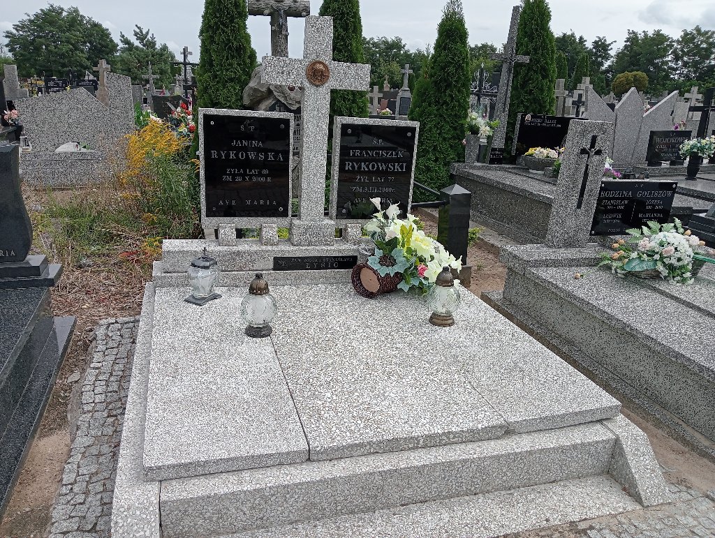 Grób Franciszek Rykowski