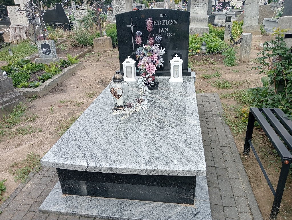 Grób Jan Ledzion