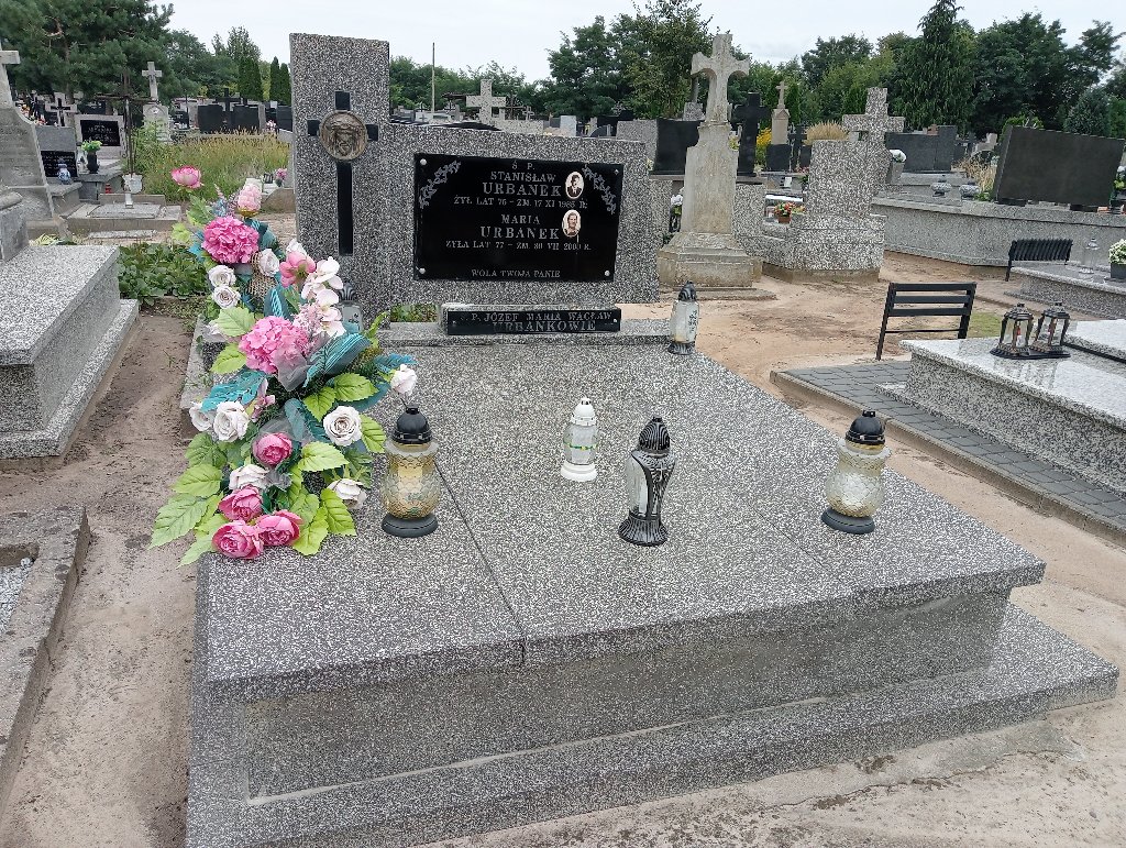 Grób Kazimierz Urbanek