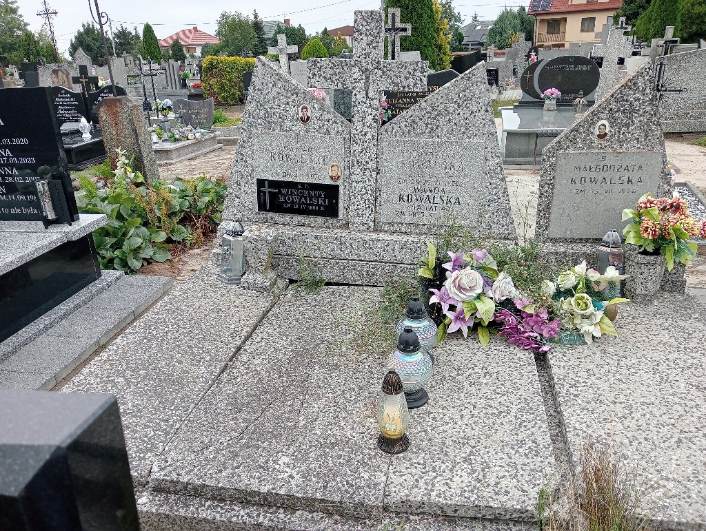 Grób Wincenty Kowalski